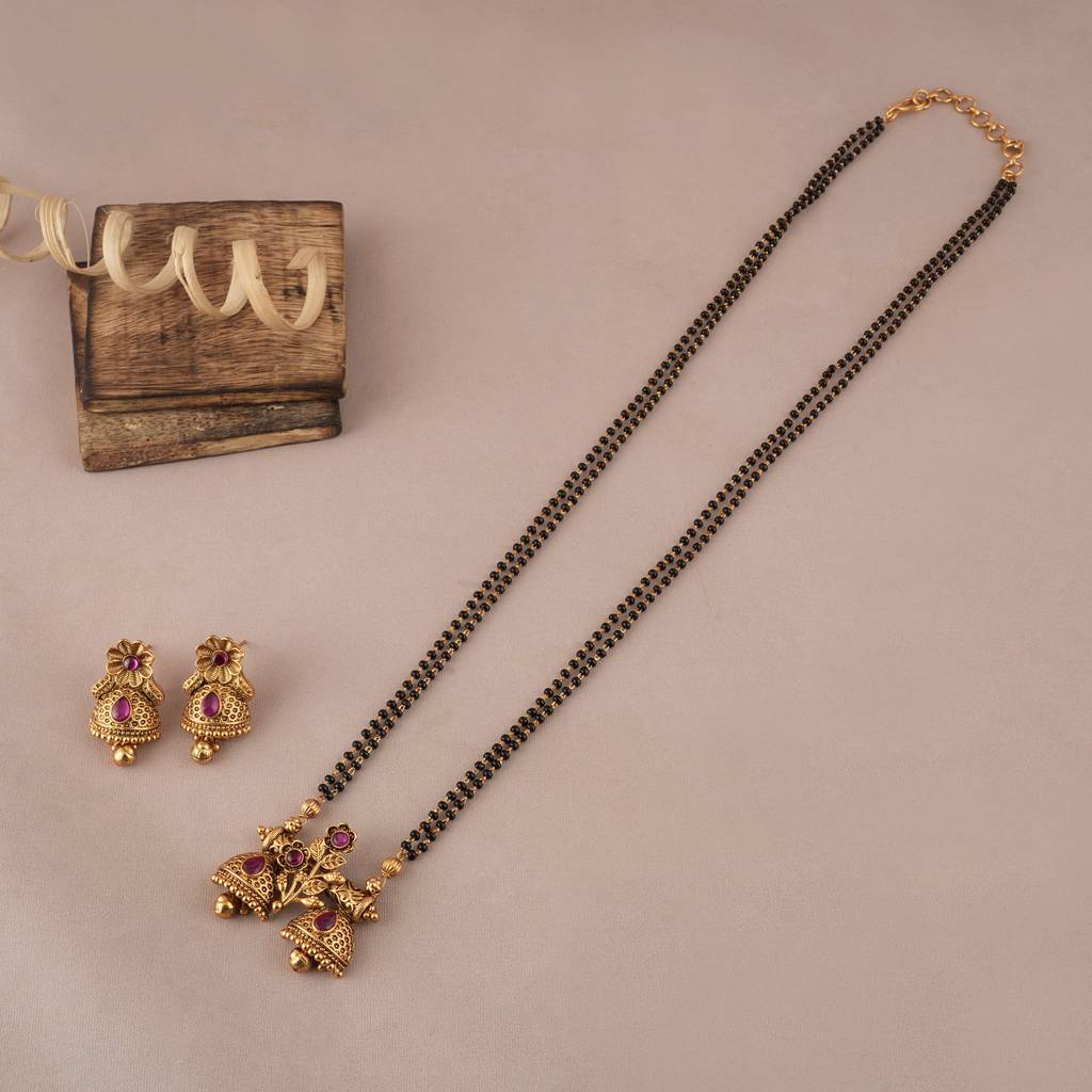 Antique Gold Plated Floral Black Bead Mangalsutra Set : SJ003