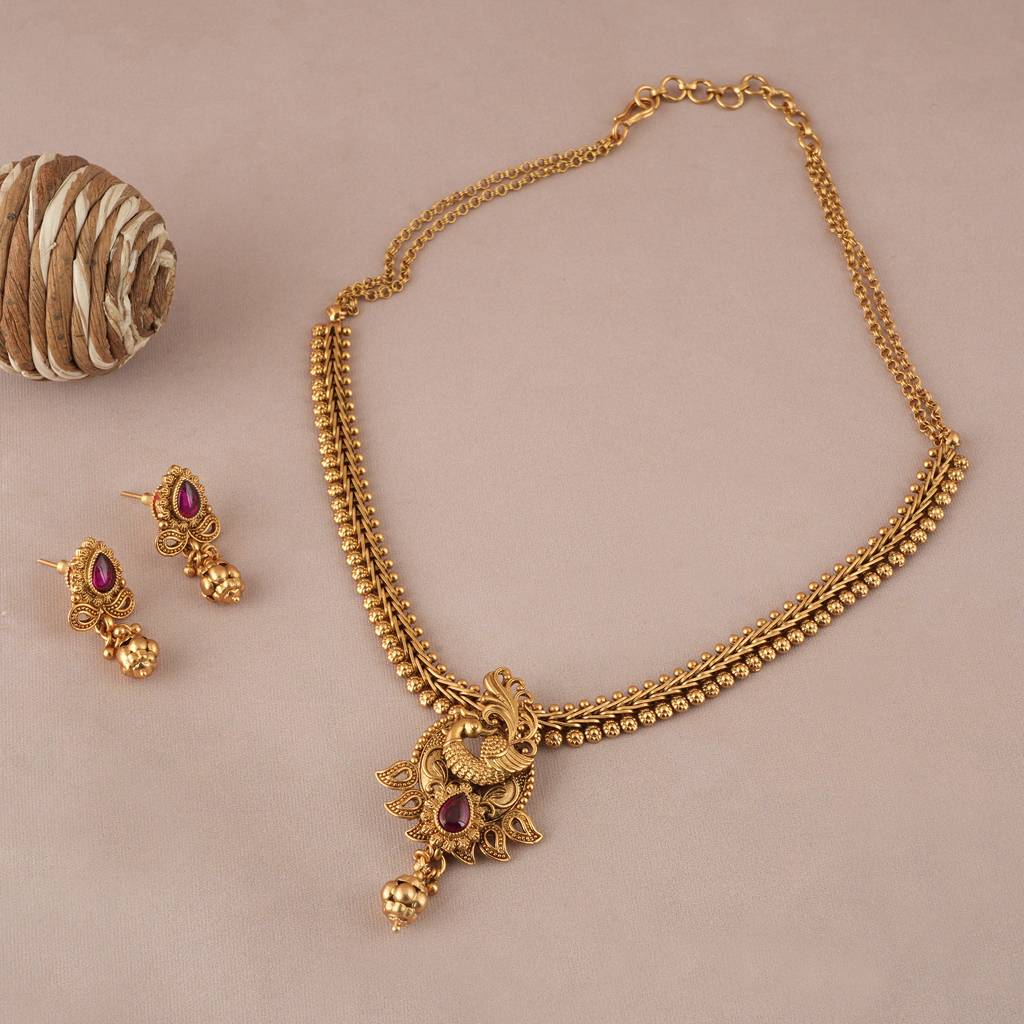 Antique Gold Plated Peacock Inspired Pendant Setâ : SJ043