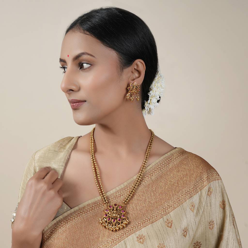 Long Antique Gold Plated Maa Lakshmi Stone Necklace For Women I Temple Jewelleryâ : SJ021