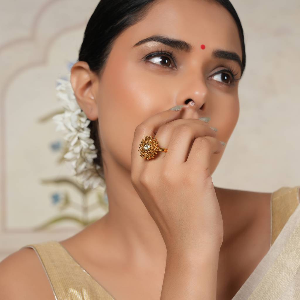 Cute Floral Antique Gold Kundan Adjustable Finger Ring : SJ047