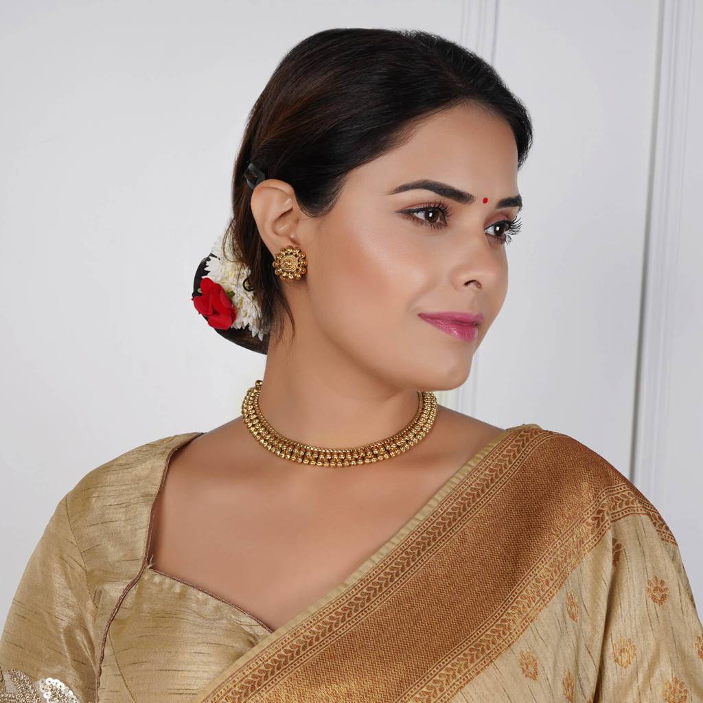 Cute High Gold Finish Necklace Set : SJ008