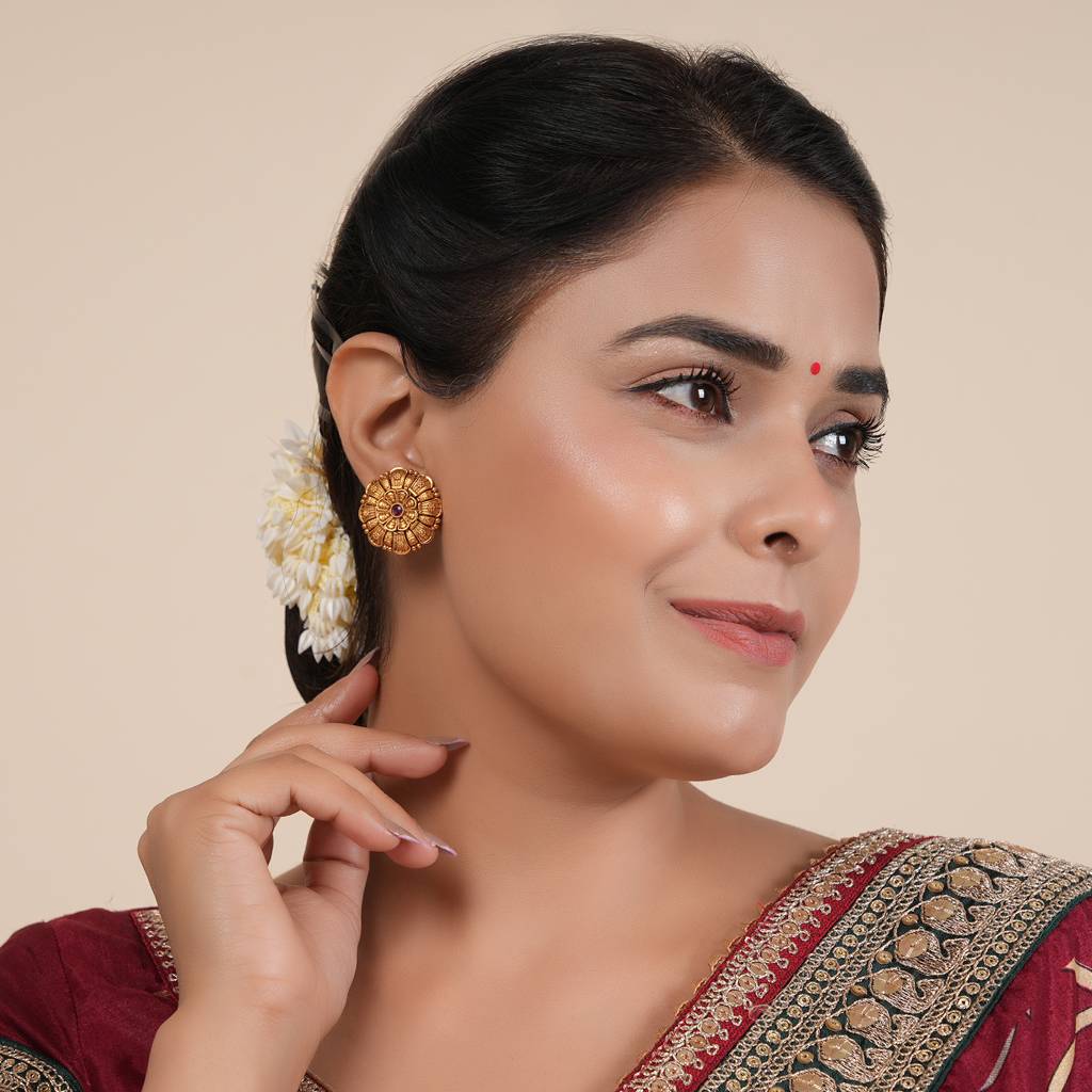 Beautiful Antique Gold Plated Stone Stud : SJ029
