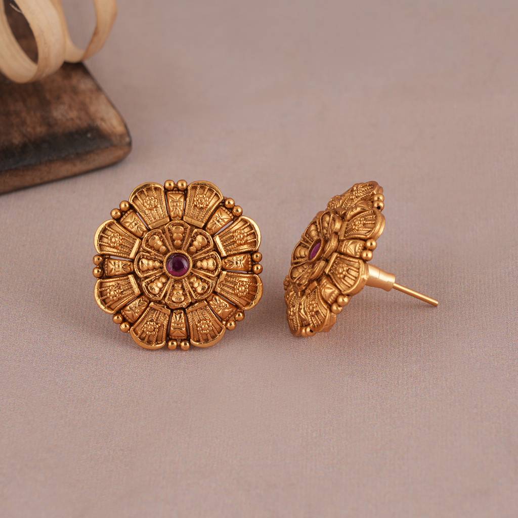 Beautiful Antique Gold Plated Stone Stud : SJ029