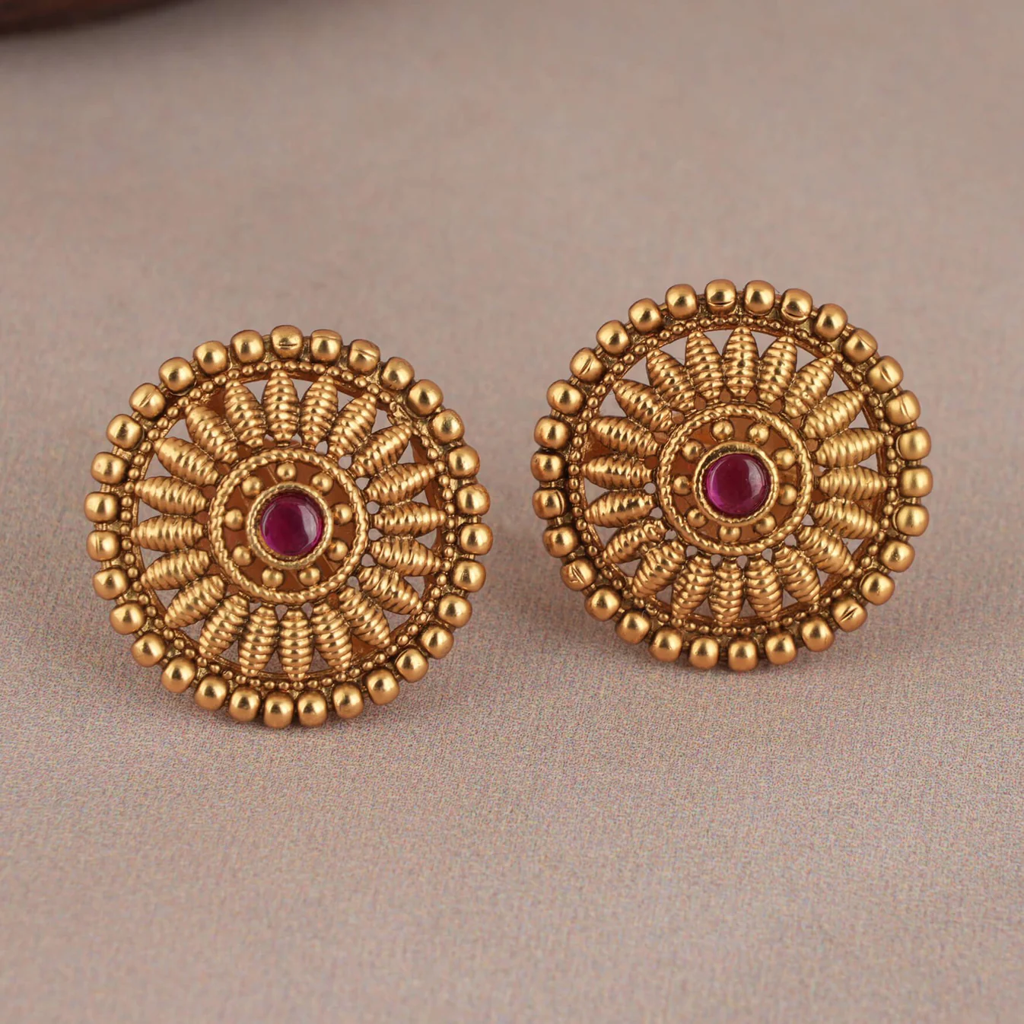 Cute Gold Finish Floral Ruby Stone Pendant Set : SJ032
