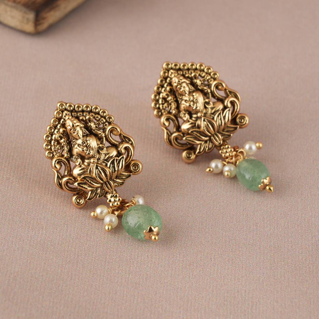 Antique Gold Pearl Drop Maa Lakshmi Choker Set : SJ009