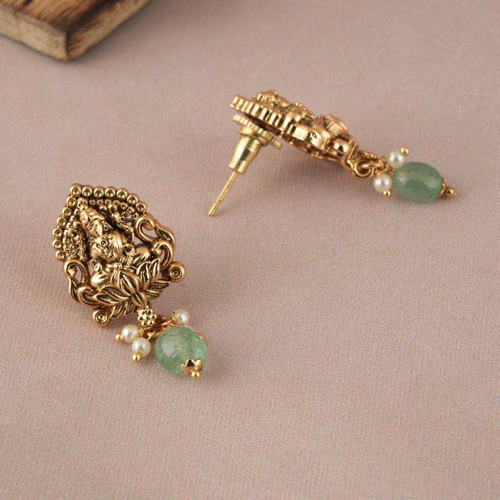 Antique Gold Pearl Drop Maa Lakshmi Choker Set : SJ009