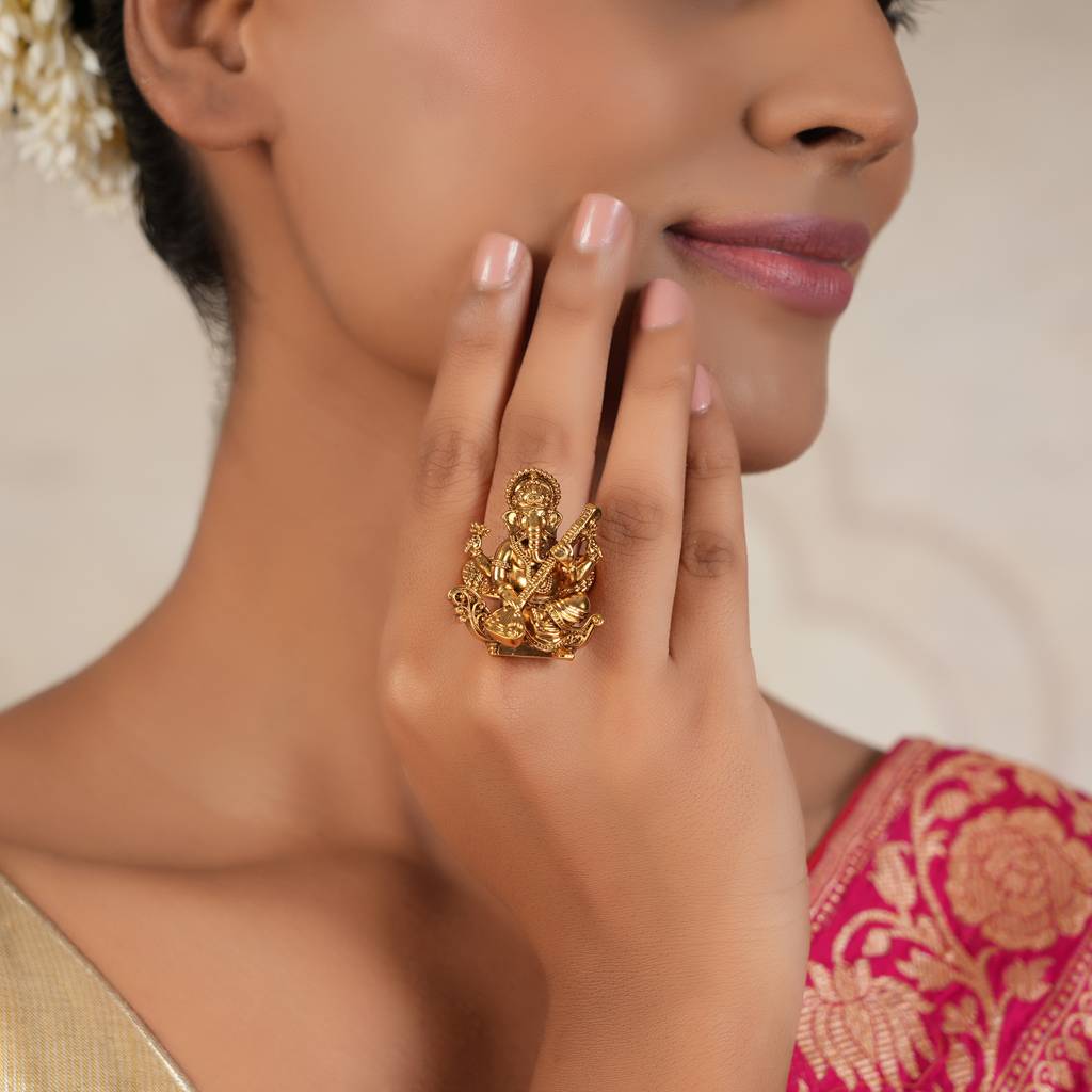 Stunning Antique Gold Ganesh Maharaj Finger Ring : SJ048