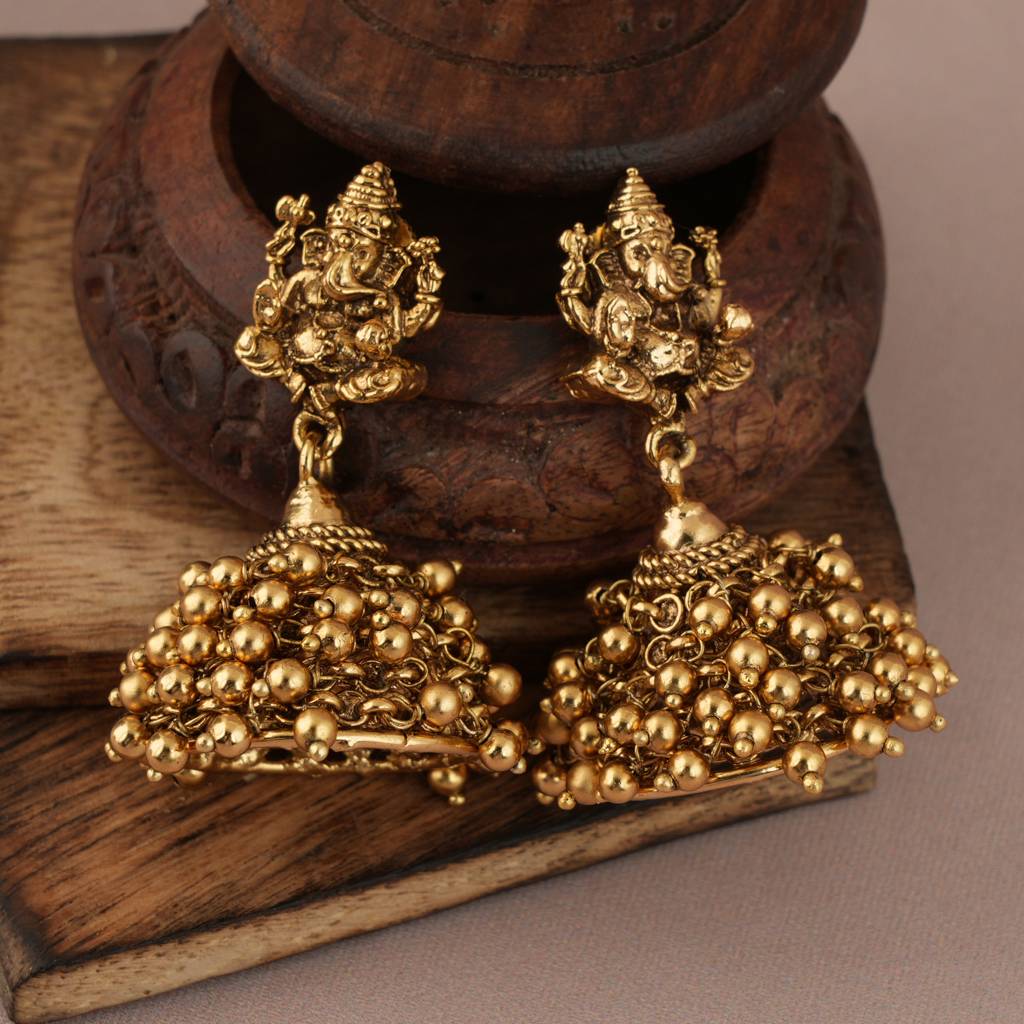 Amazing Antique Gold Finish Lord Ganesha Choker Set With Jhumka Earring I Temple Jewellery : SJ012