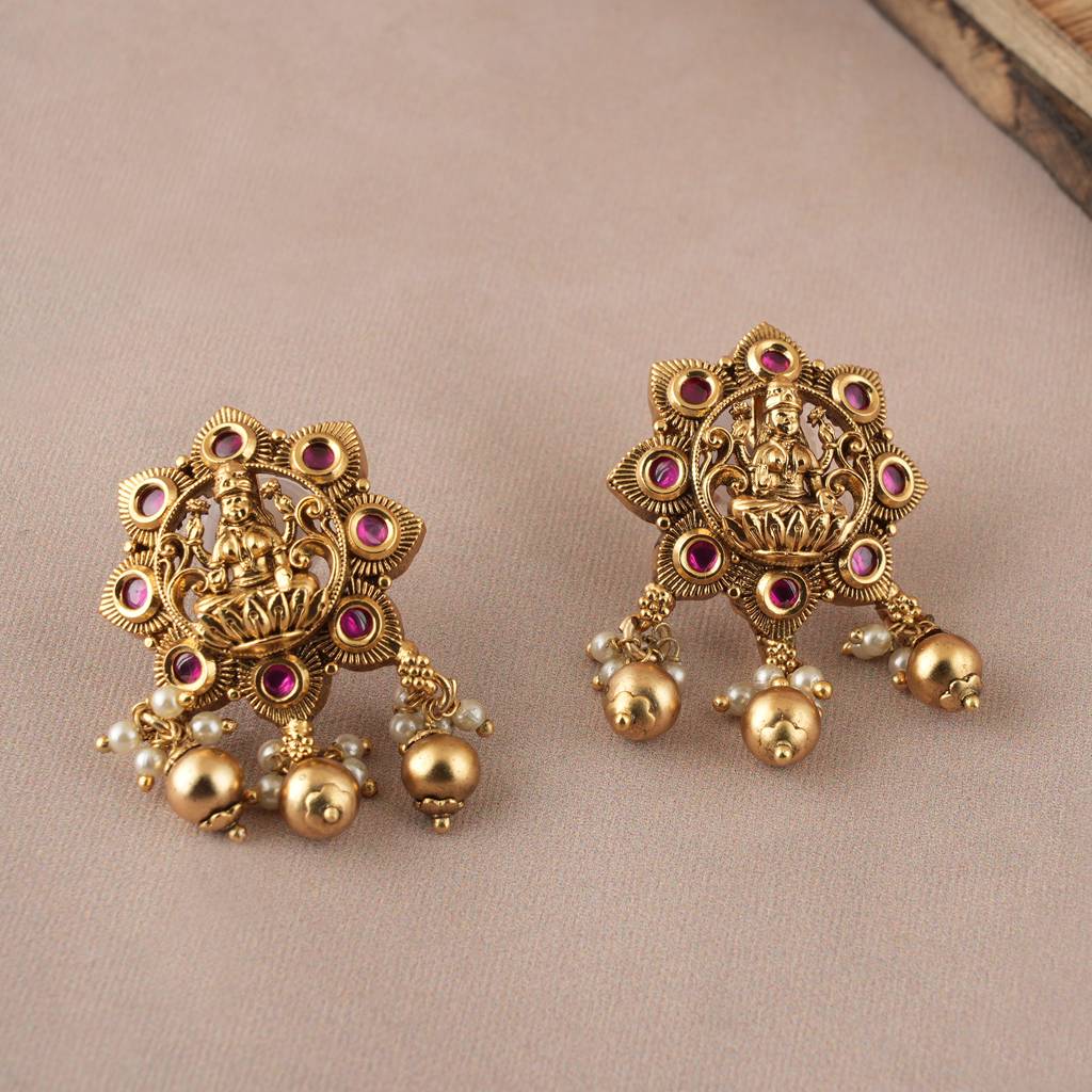 Long Antique Gold Plated Maa Lakshmi Stone Necklace For Women I Temple Jewelleryâ : SJ021