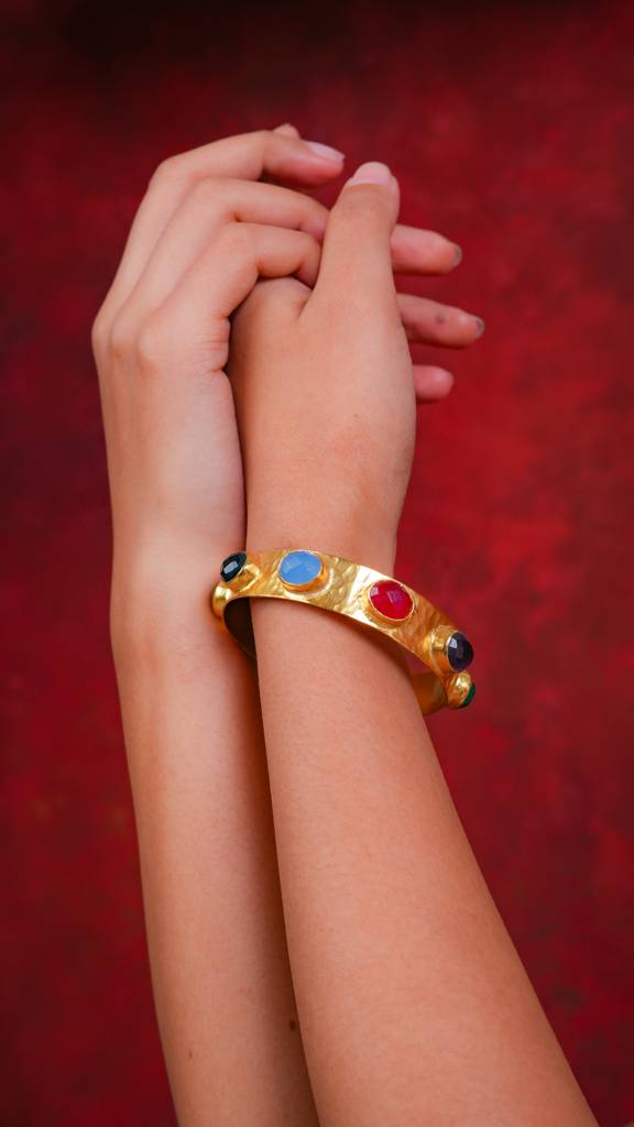 Emily Rainbow Cuff : GRB39