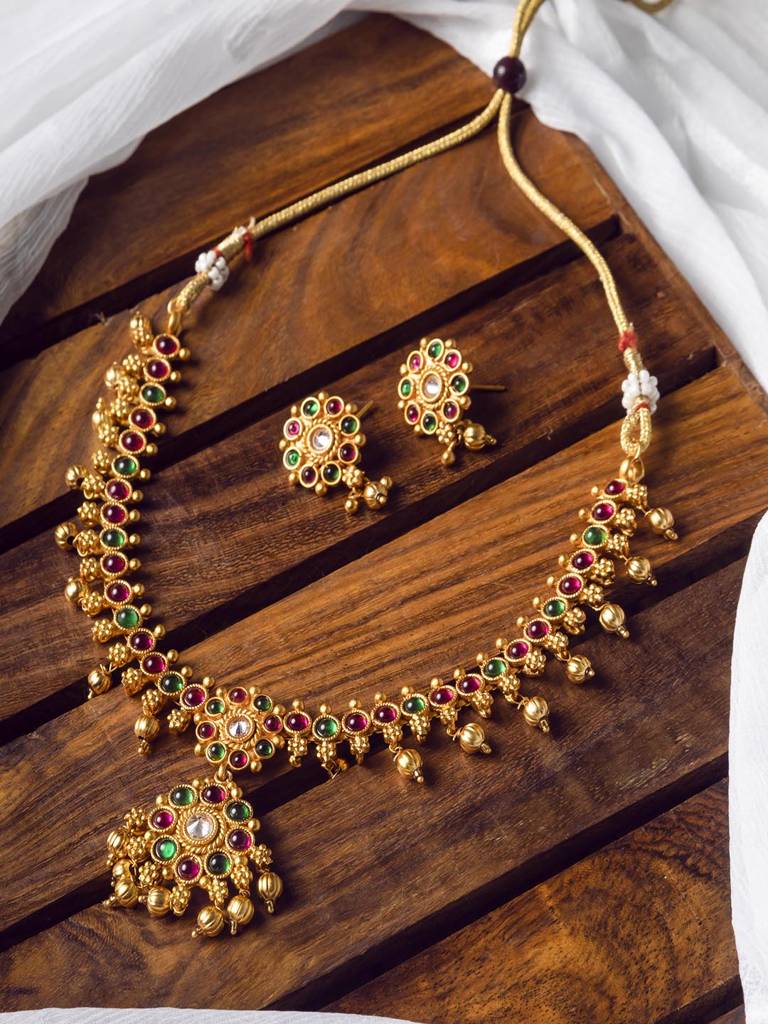 Multicolor Kempu Studded Flower Necklace Set : Kempu108Multi