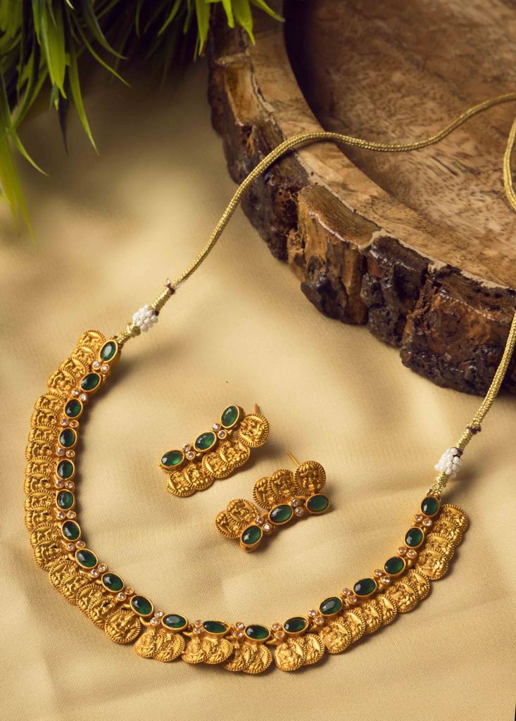 Exquisite Gold-Plated Classy Coin Necklace Set : LaxmicoinRed