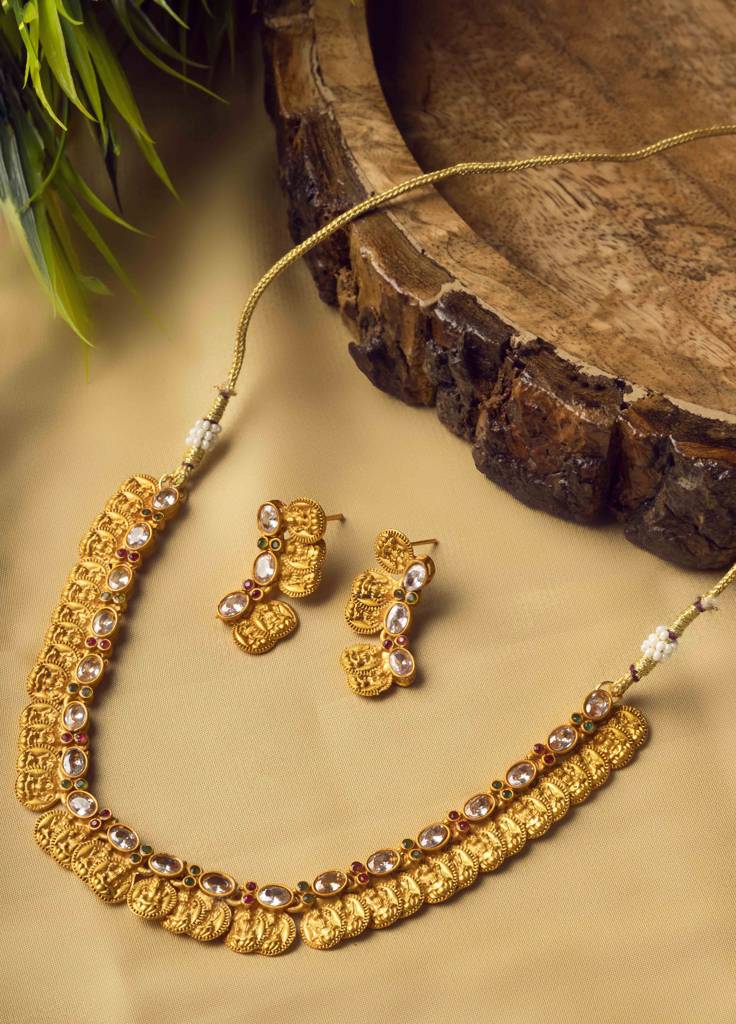 Exquisite Gold-Plated Classy Coin Necklace Set : LaxmicoinWhite