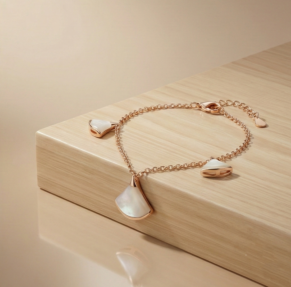 925 Sterling Silver Rose Gold Plated  Mop Fan Shape Charm Bracelet For Women & Girls | Elegant Pearlescent Motif  : AG02979139