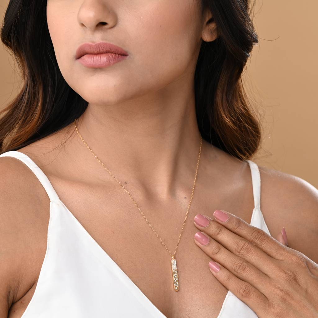 Diamond Dot Bar Pendant Necklace : SLVR-P-44DiamondDotBarPendantNecklace