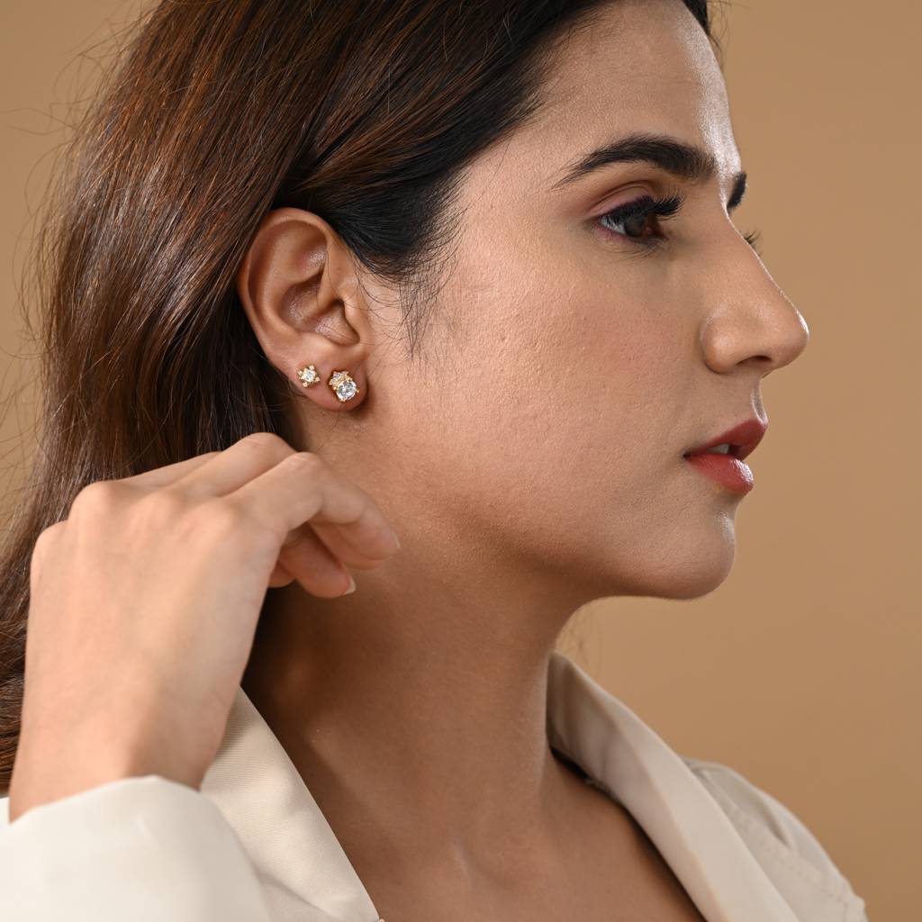 Diamond Duty Stud Earrings : SLVR-E-12DiamondDutyStudEarrings