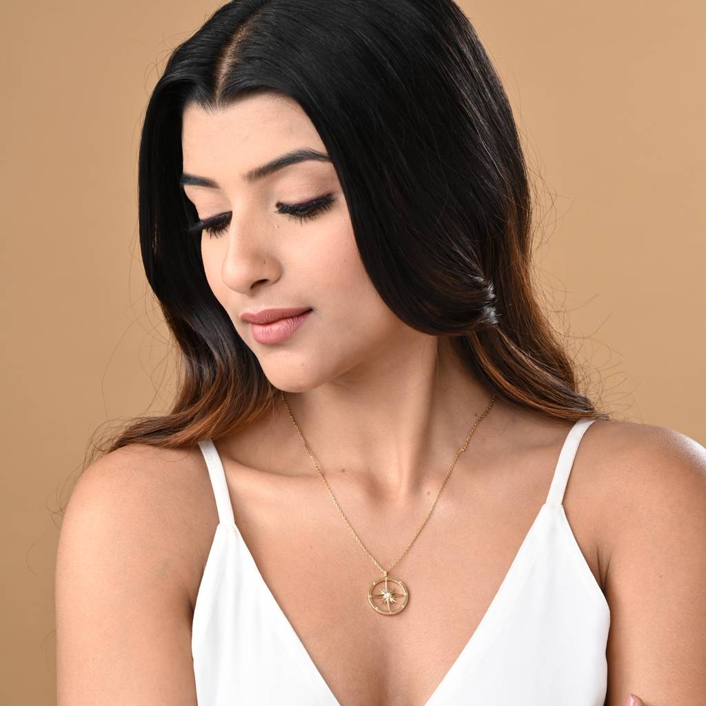 Guiding Compass Pendant Necklace : SLVR-P-39GuidingCompassPendantNecklace