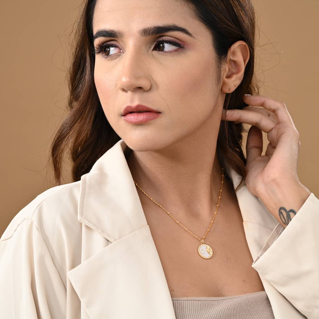 Moon Magic Necklace : SLVR-APR-15MoonMagicNecklace