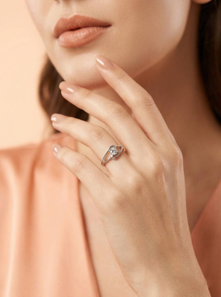 925 Pure Silver North Star Solitaire Rhodium Plated Zircon Ring : LR1364