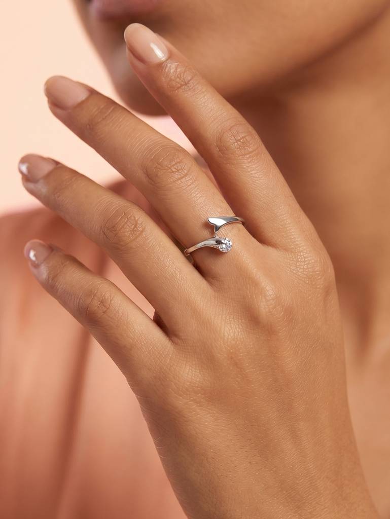 925 Pure Silver Star-Bound Solitaire Rhodium Plated Zircon Ring : LR1342