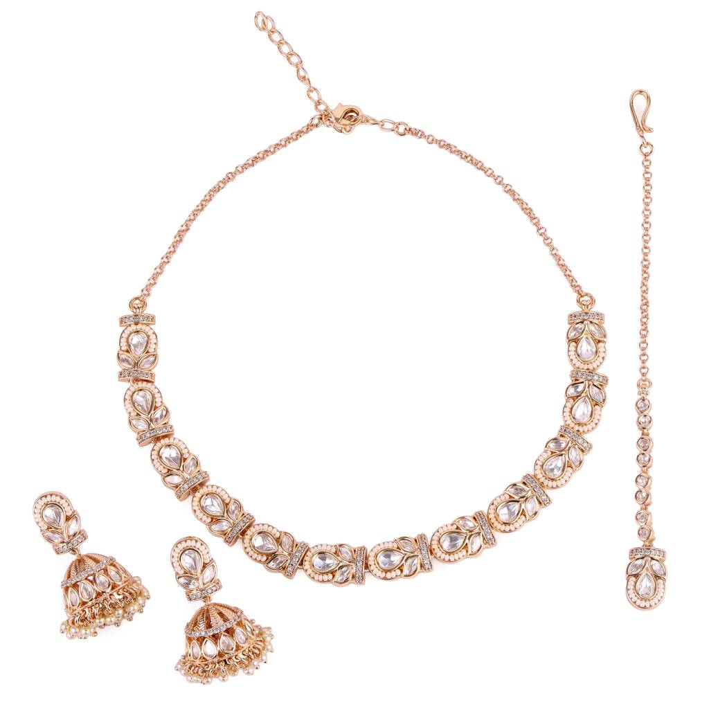 Creative Oval And Leaf Design Uncut Kundan Stone 18 Kt Gold Plated Brass Choker Necklace Set With Maang Tikka For Wo : 01NS728