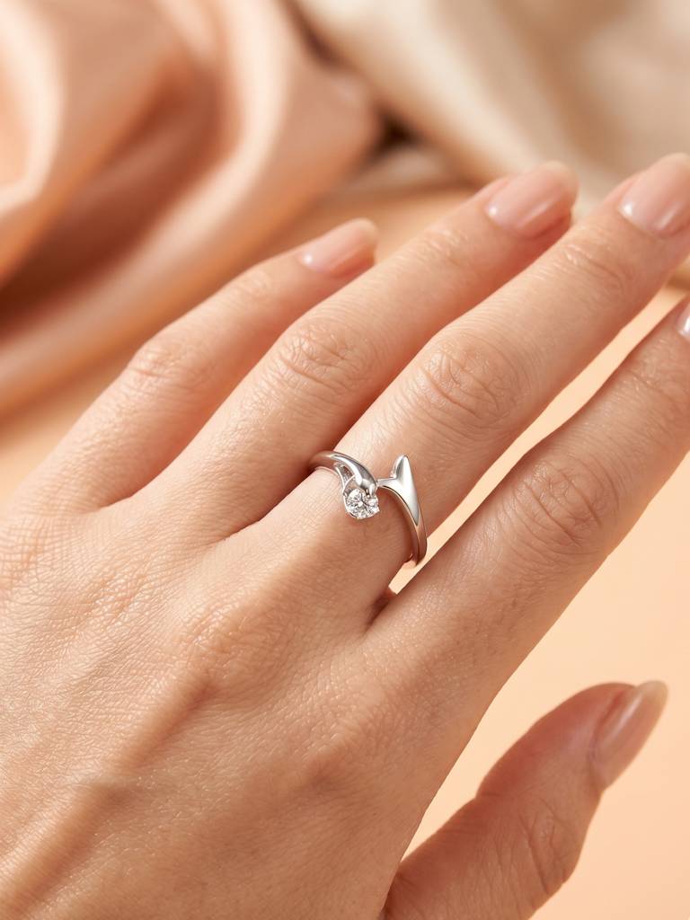 925 Pure Silver Star-Bound Solitaire Rhodium Plated Zircon Ring : LR1342