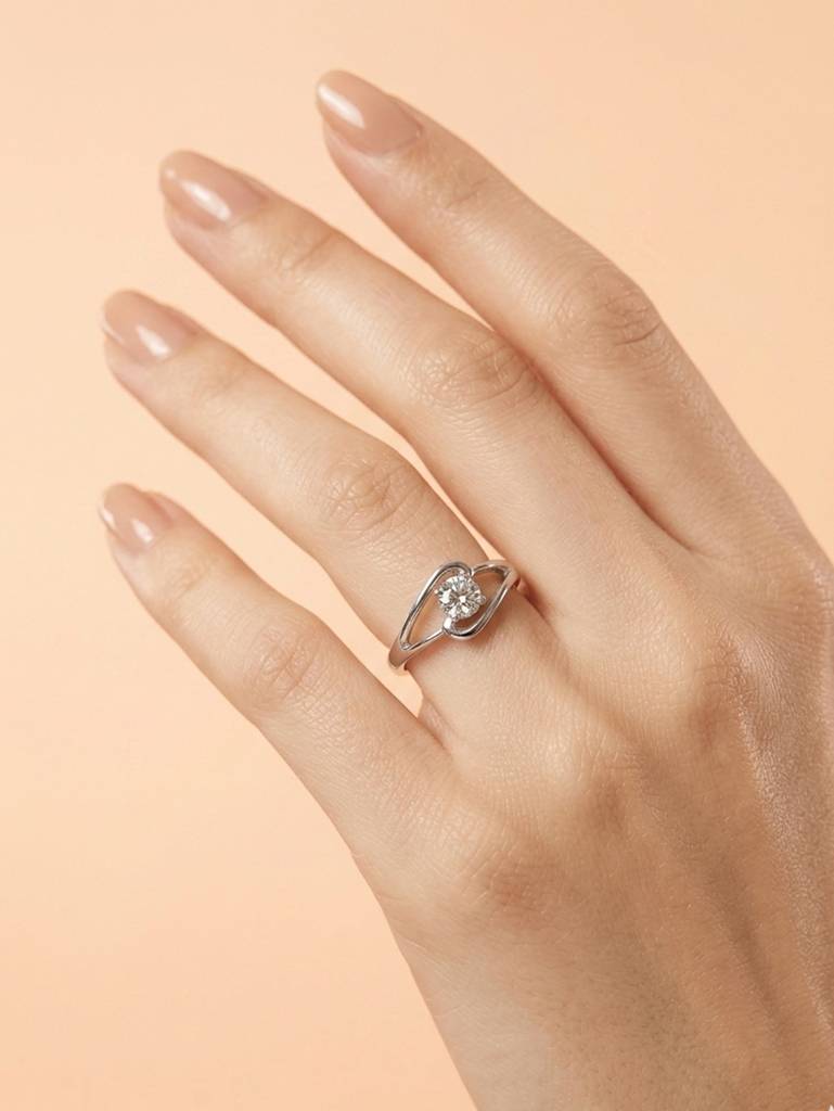 925 Pure Silver North Star Solitaire Rhodium Plated Zircon Ring : LR1364