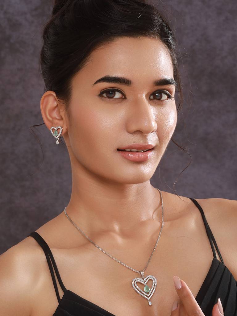 Rhodium-Plated Green Ad Stone Studded Heart Shaped Pendant With Earrings And Chain : NL-JS24-40398