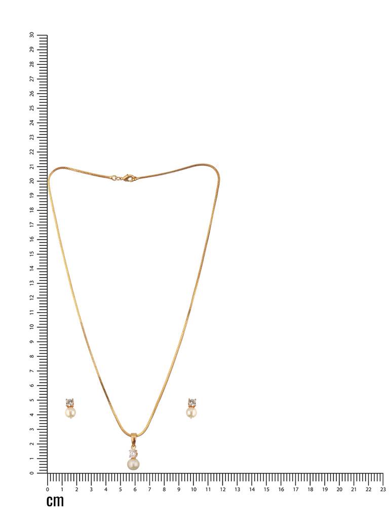 Gold-Plated Ad Studded Pendant With Earrings And Chain : NL-JS24-40403