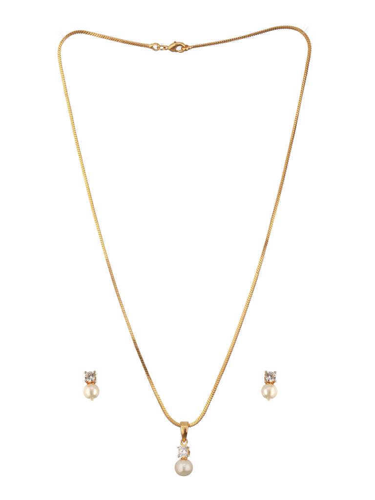 Gold-Plated Ad Studded Pendant With Earrings And Chain : NL-JS24-40403