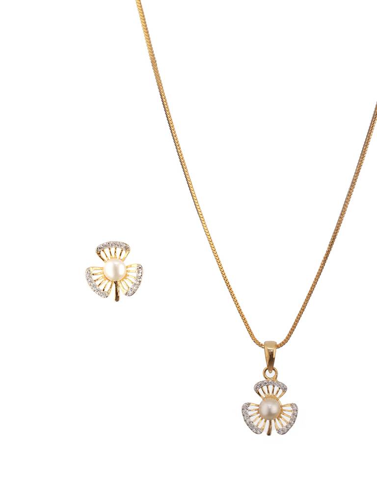 Gold Plated Ad Studded Pendant With Earrings And Chain : NL-JS24-40401