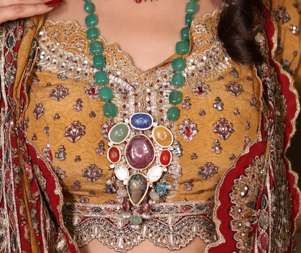 Ada Opulent Navratan Kundan Necklace : RMQJ0149