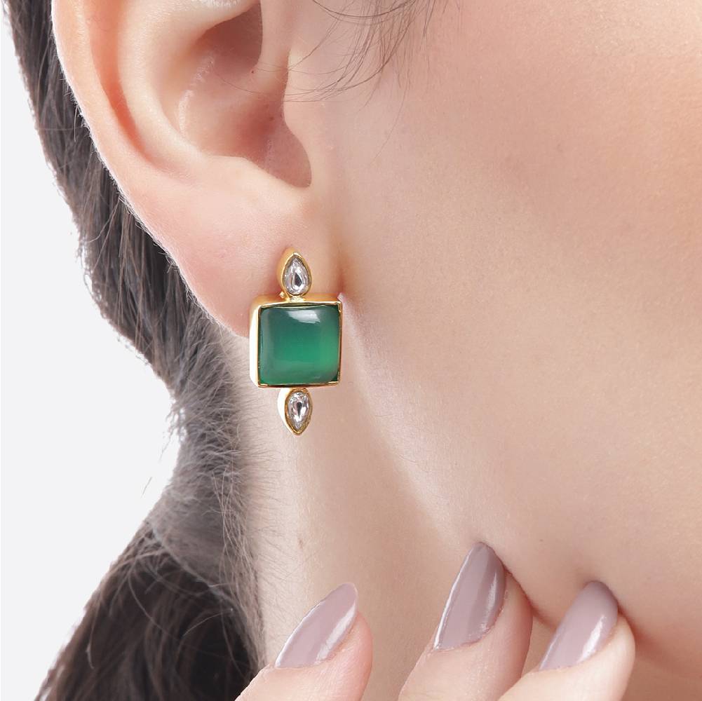 92.5 Silver Serene Green Onyx Stud Earrings : U100SO008MY024