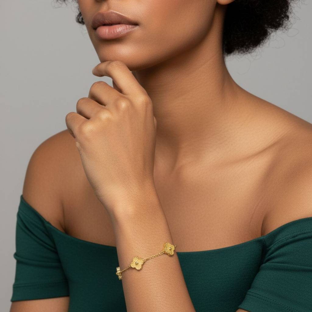 18K Gold Plated Textured Clover Bracelet : RJFSBR29