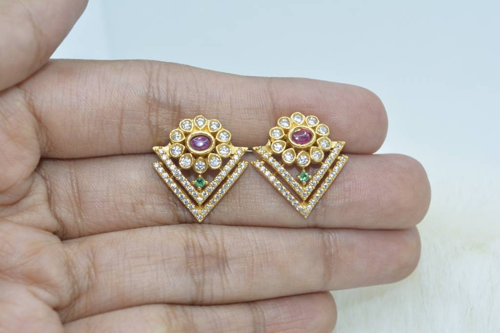 Charming Arrow Earring : 1004