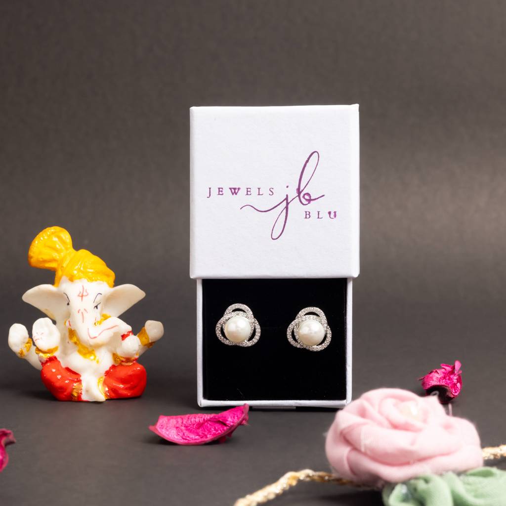 American Diamond Curvy Delna Fresh Water Pearl Studs : 100846