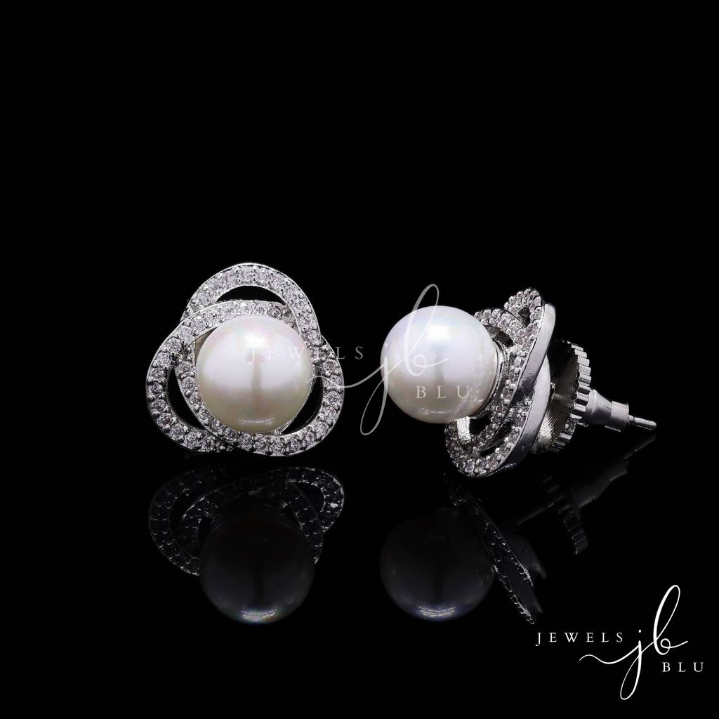 American Diamond Curvy Delna Fresh Water Pearl Studs : 100846