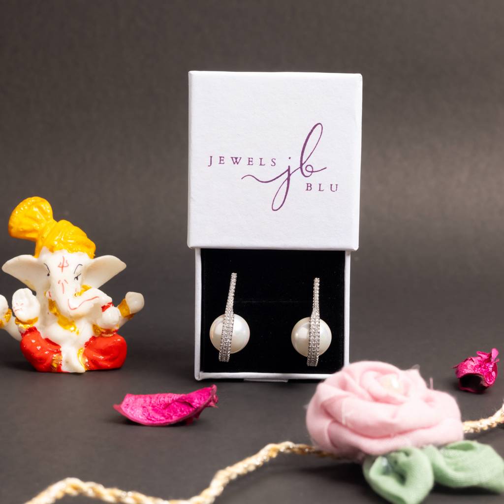 Aninda Fresh Water Pearl And American Diamond Anti Tarnish Studs : 100853