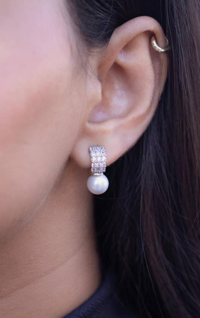 Fresh Water Pearl Aamara American Diamond Studs : 100854