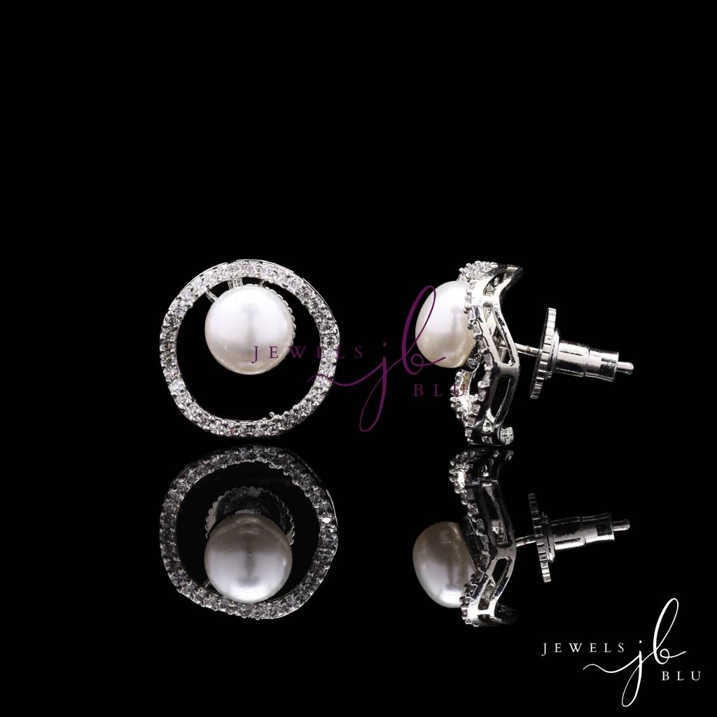 Alvira Fresh Water Pearl Anti Tarnish Everyday Studs : 100871