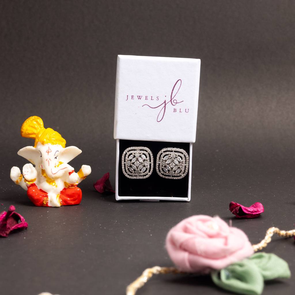 Lola American Diamond Studded Anti Tarnish Daily Wear Studs : 100887