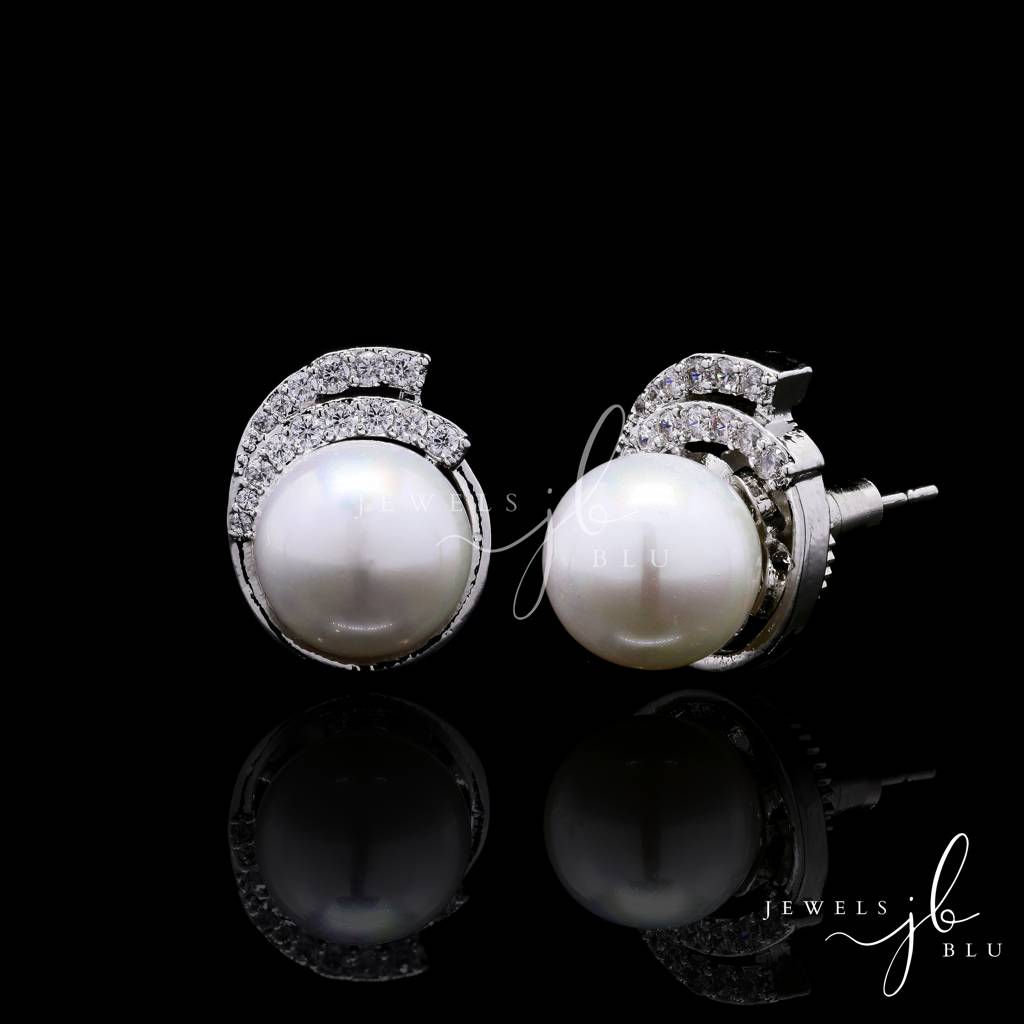 Freya Fresh Water Pearl American Diamond Studs : 100975