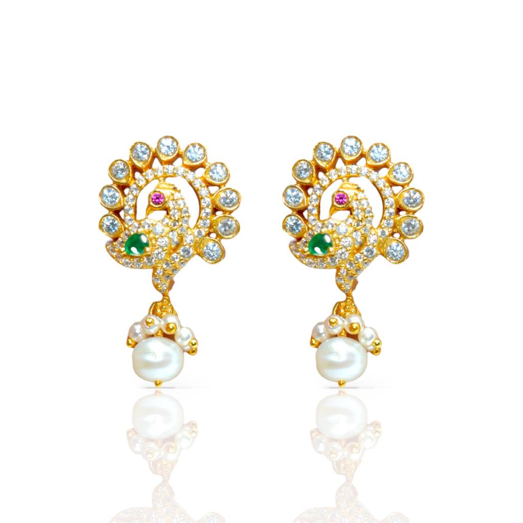 Shimmering Exquisite Peacock Earring : 1011