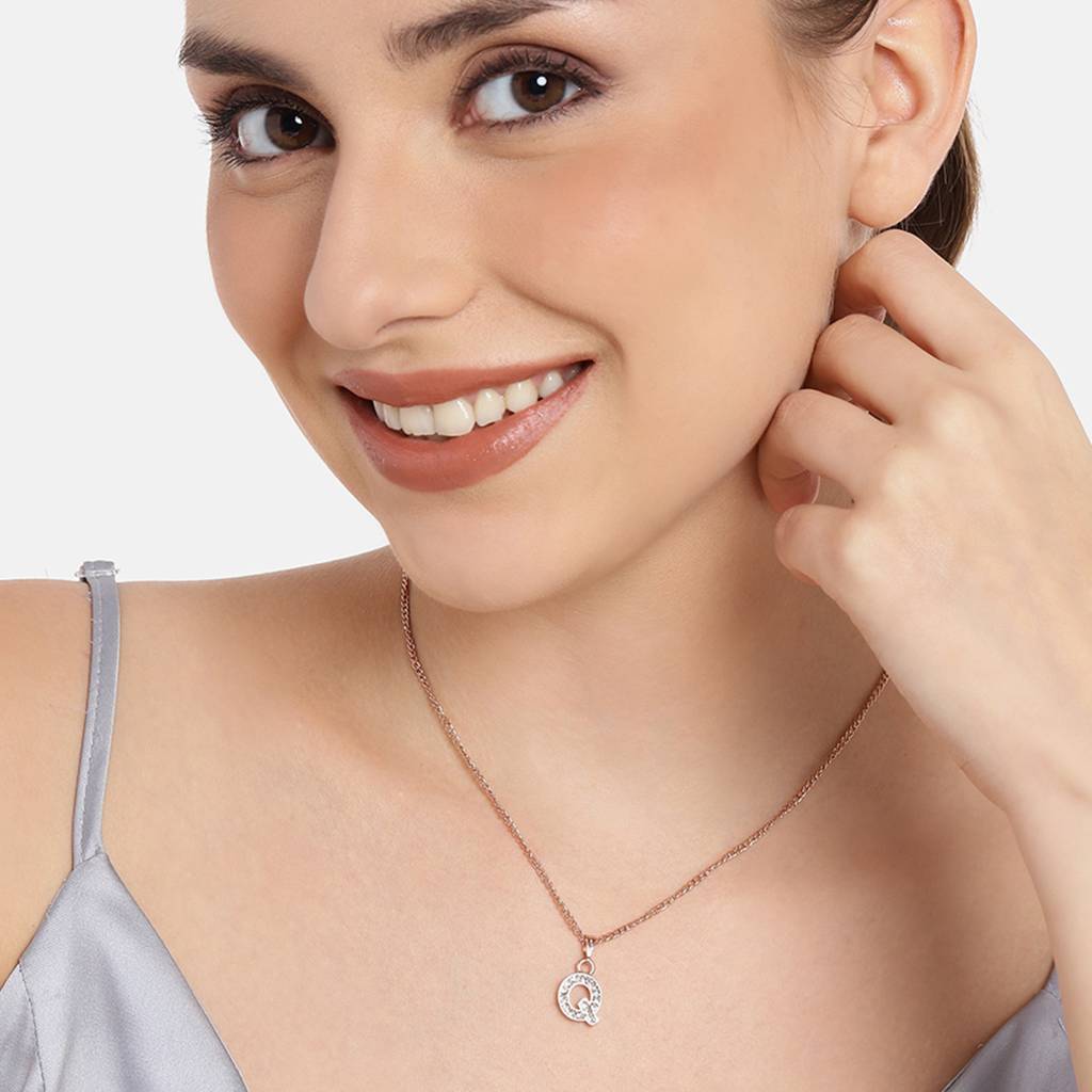 Estele Rose Gold Plated Premium Bijou Letter Pendant With Crystals For Girl'S & Women : 1017-RG-QPENDANT