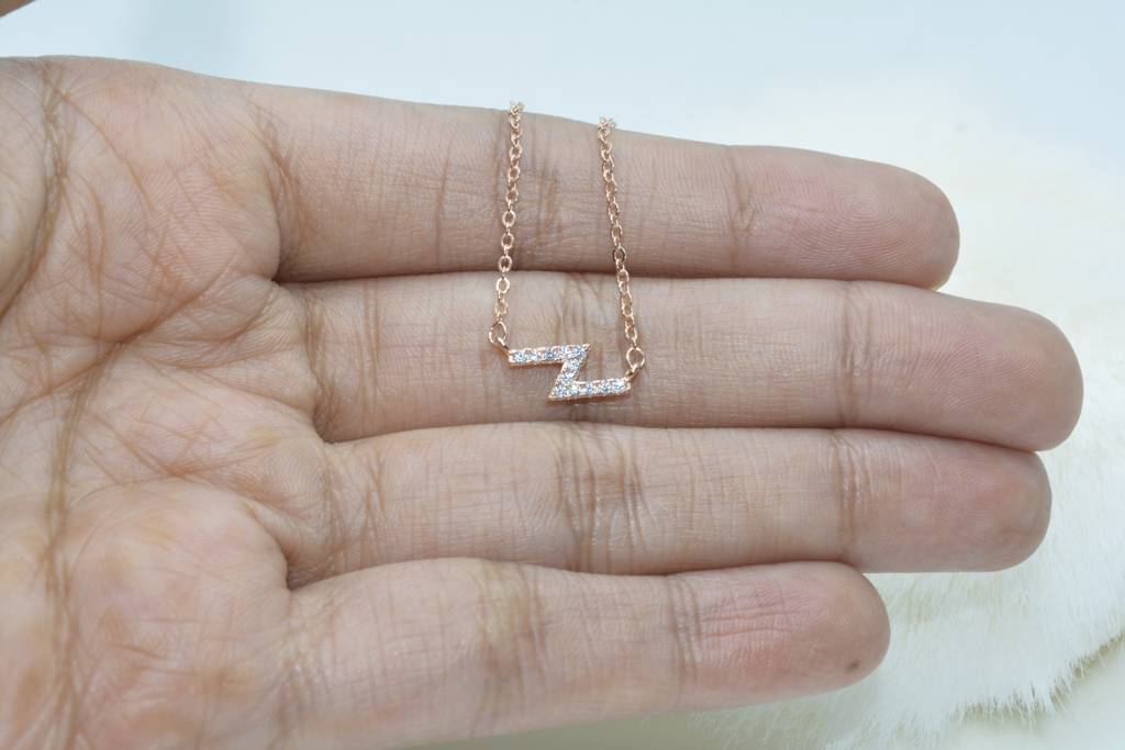 Sleek Shiny Z-Shaped Necklace : 1018