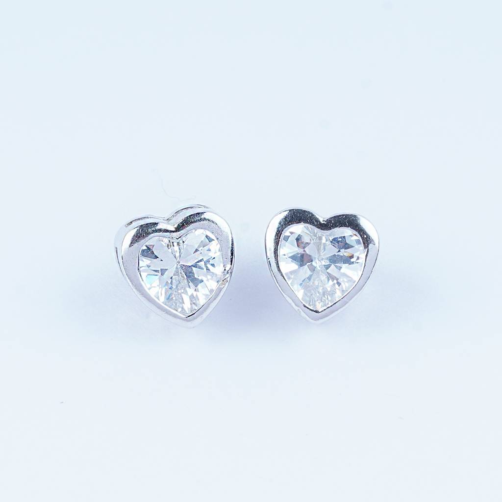 926 Pure Silver Charming Heart Shape Zircon Stud Earrings : TWP10216MM