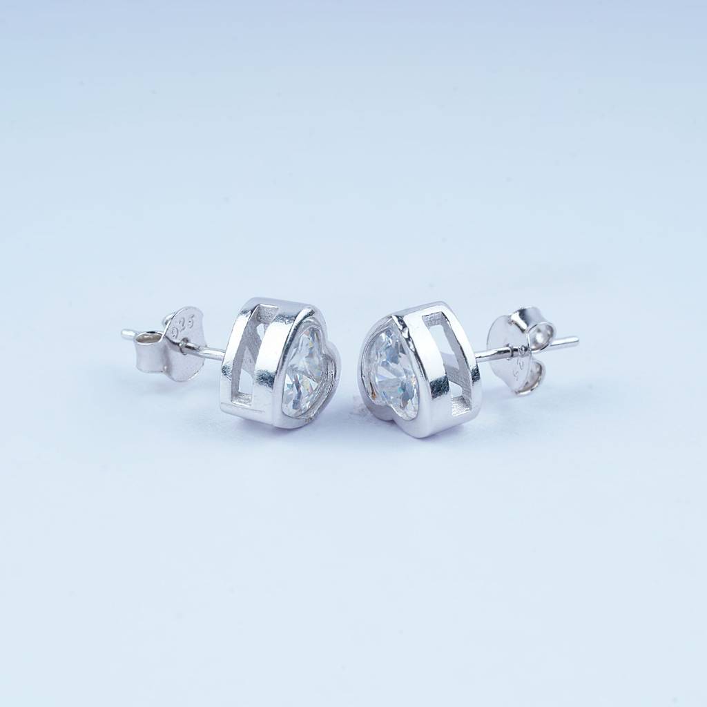 926 Pure Silver Heart Shape Zircon Stud Earrings : TWP10214MM