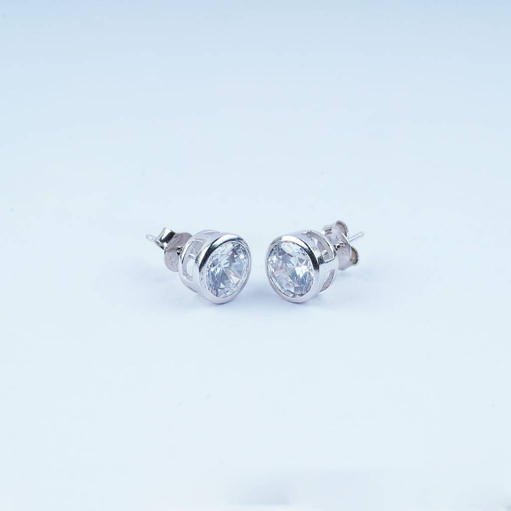 931 Pure Silver Decent Round Zircon Stud Earrings : TWP10195MM