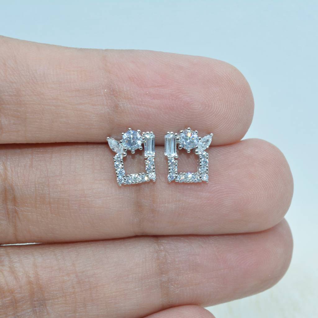 Rectangular Frame Earring : 1044