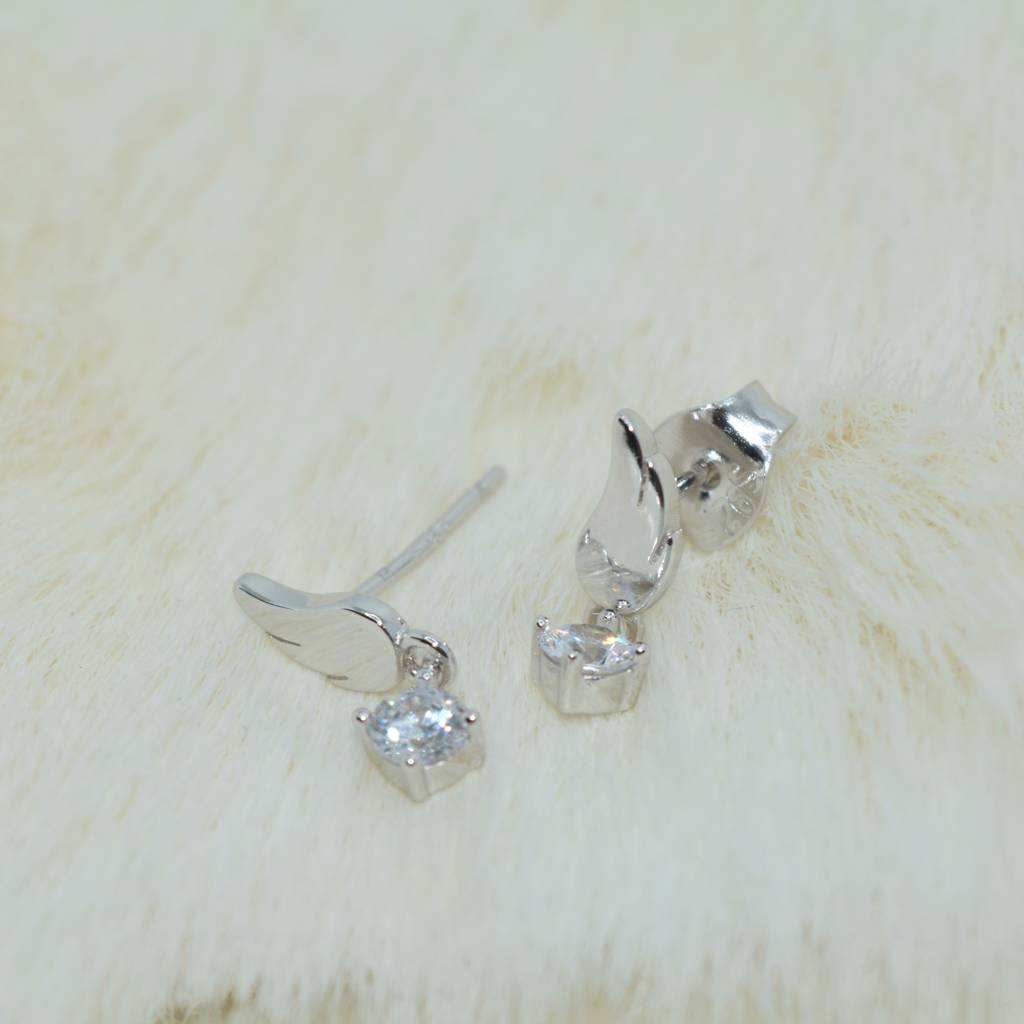 Angelic Wing Earring : 1064